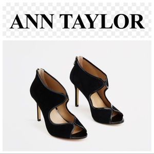 Ann Taylor women’s black suede peeptoe booties 7.5